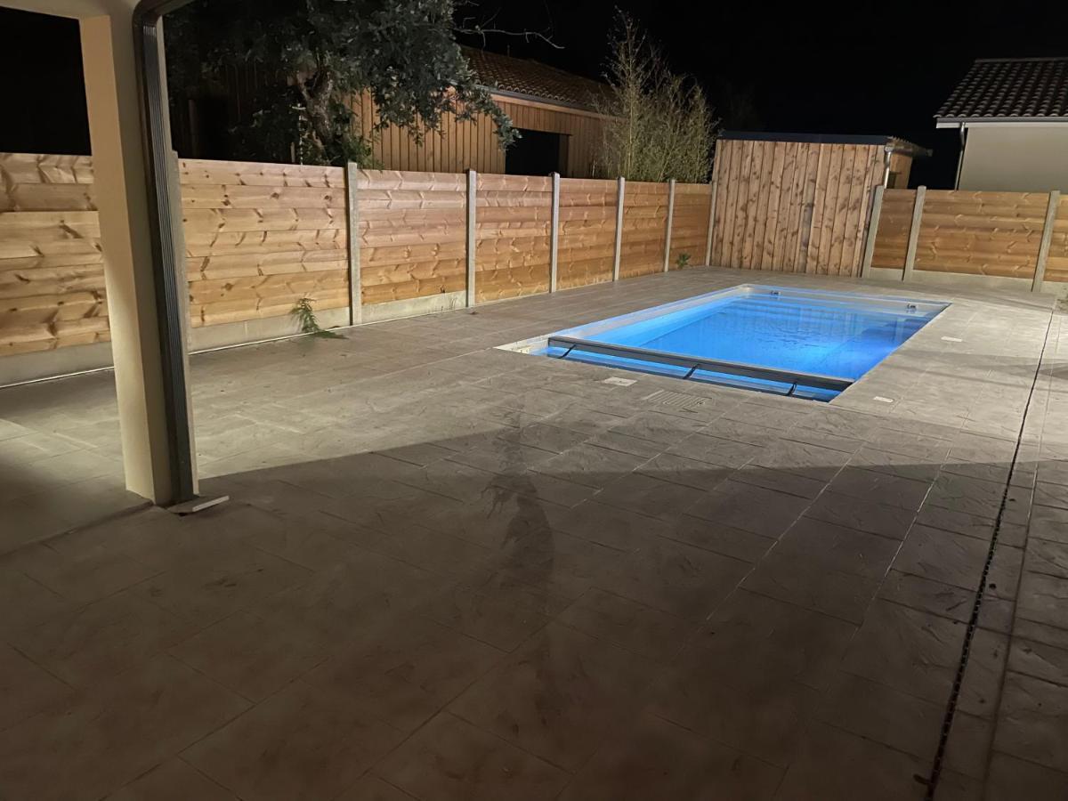 Maison Moderne Avec Piscine Chauffee Lacanau Buitenkant foto