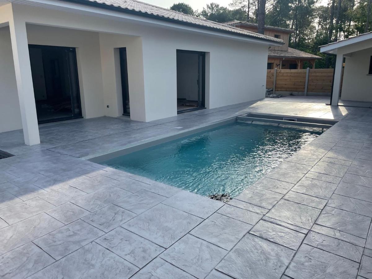 Maison Moderne Avec Piscine Chauffee Lacanau Buitenkant foto